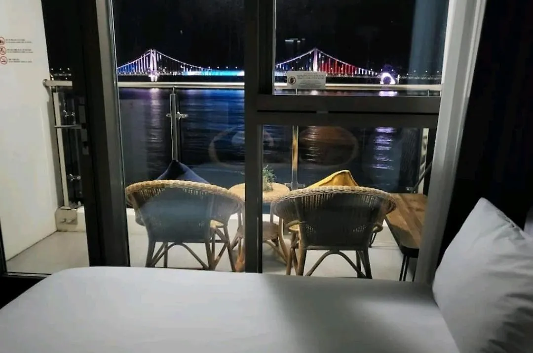 Gwangalli Grand Terrace Ocean View Μπουσάν